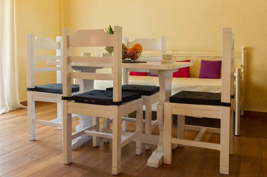 Apartament Renata & *